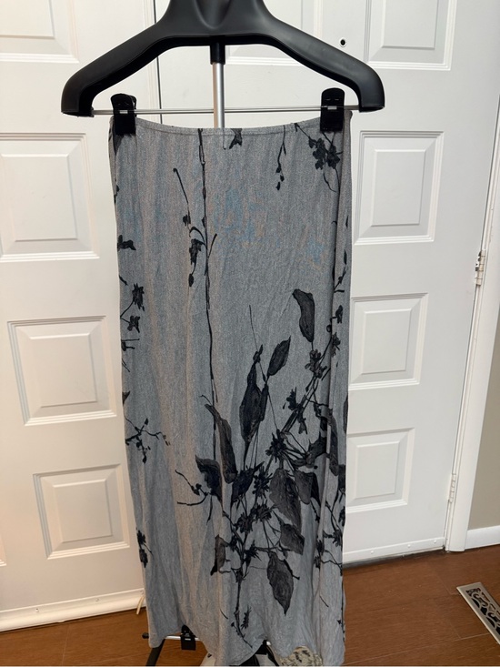 Carole Little Dresses & Skirts - Carole Little Gray Maxi Skirt with Black Floral Motif